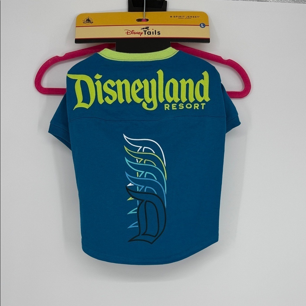 Disney Tails Disneyland Resort Spirit Jersey Dog Shirt Size L NWT